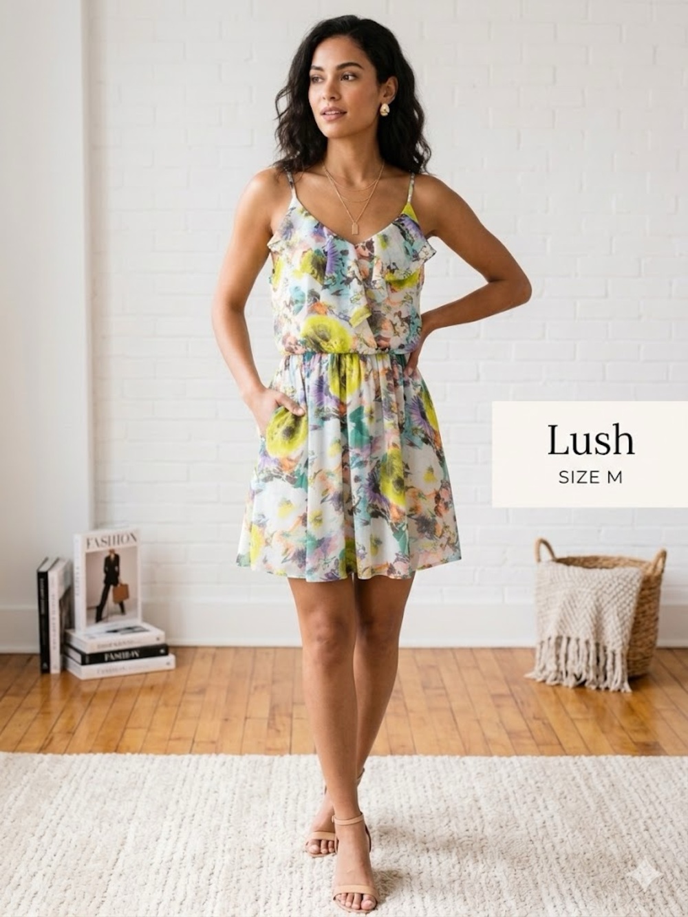 LUSH | Size Medium | Floral baby doll dress lined